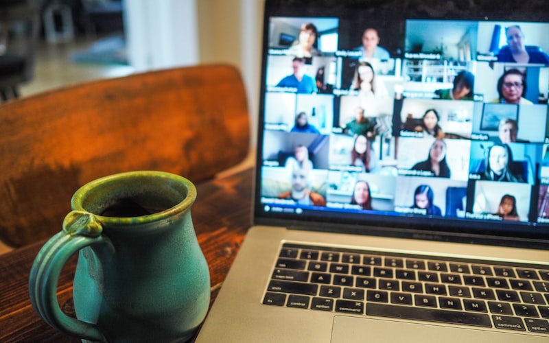 Virtual assistant at home office